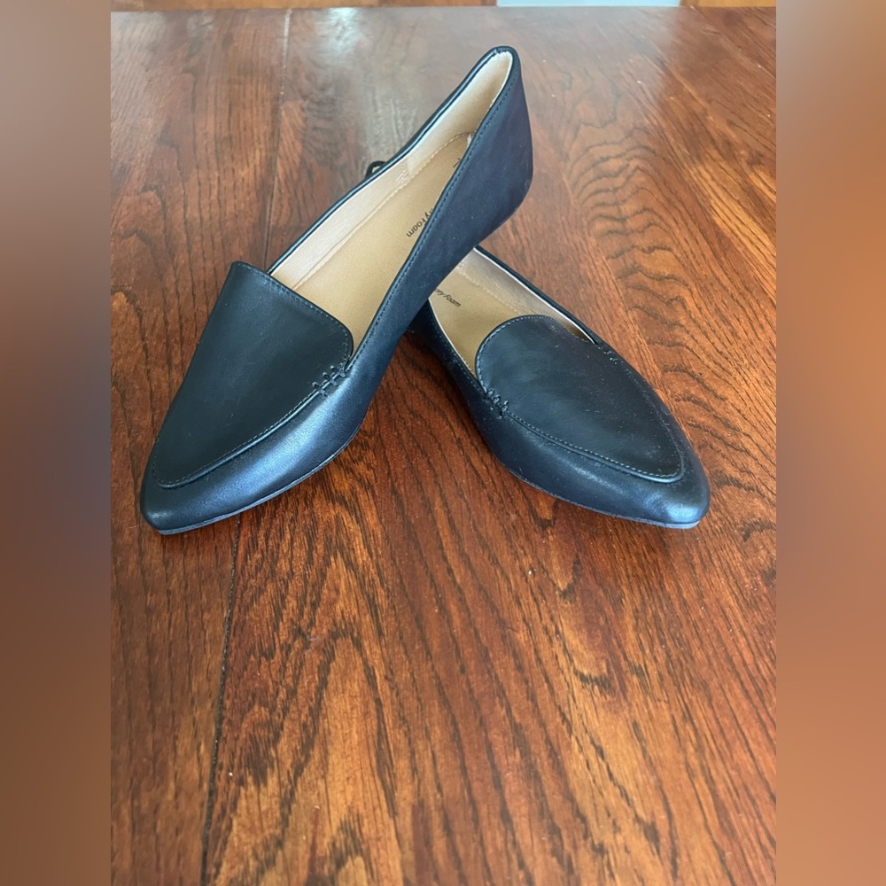 Time and Tru Black Shoes